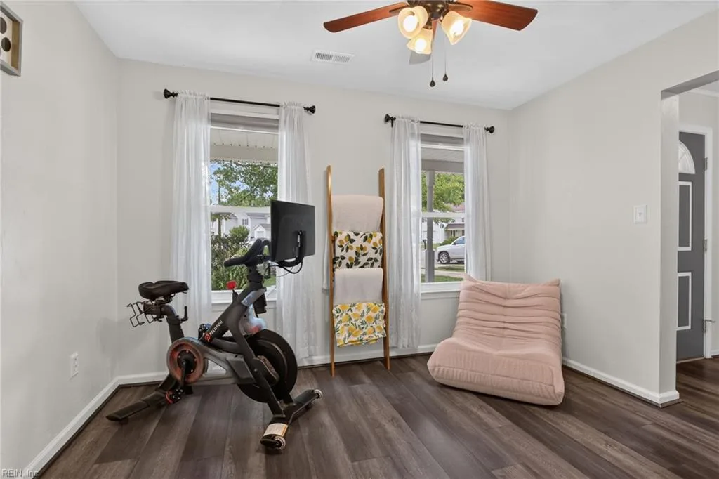 114 Maurice CT, YORKTOWN VA 23690 thumb 6