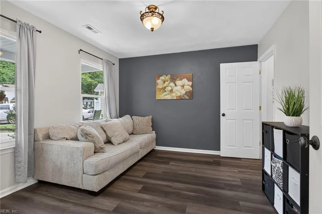 114 Maurice CT, YORKTOWN VA 23690 thumb 7