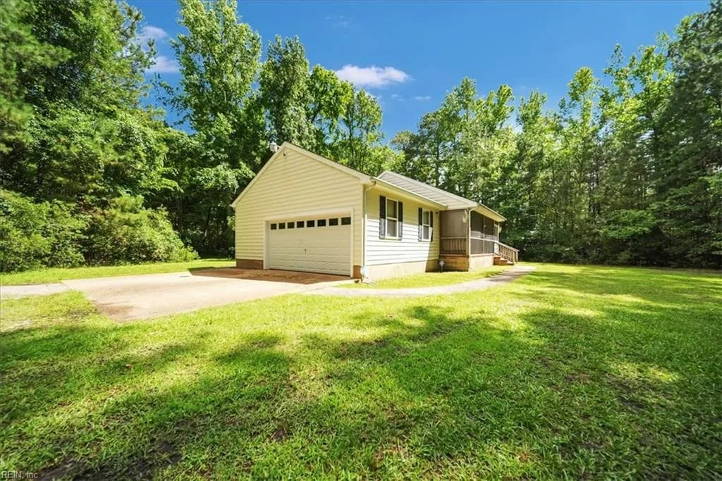 8996 Guinea RD, HAYES VA 23072 thumb 6