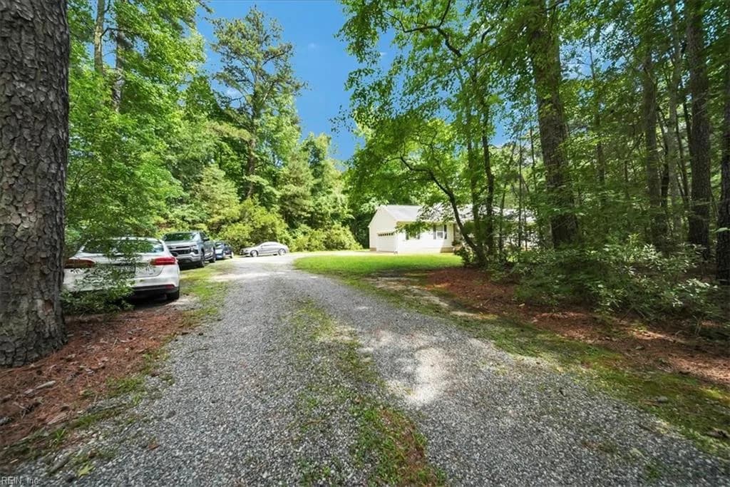 8996 Guinea RD, HAYES VA 23072 thumb 9