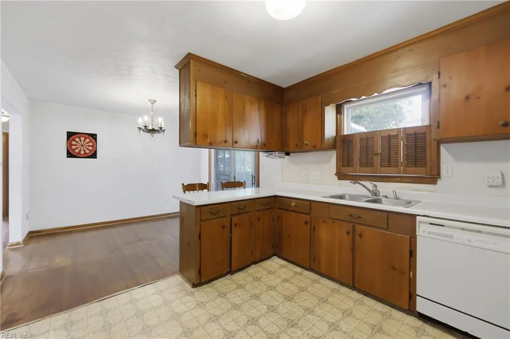 5322 Arthur CIR, NORFOLK VA 23502 thumb 11