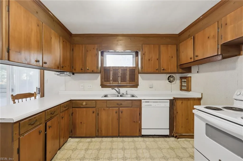5322 Arthur CIR, NORFOLK VA 23502 thumb 10
