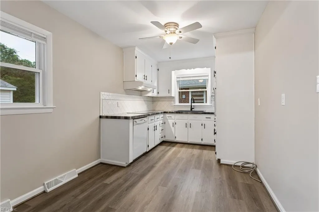 9 Calvert DR, NEWPORTNEWS VA 23601 thumb 12