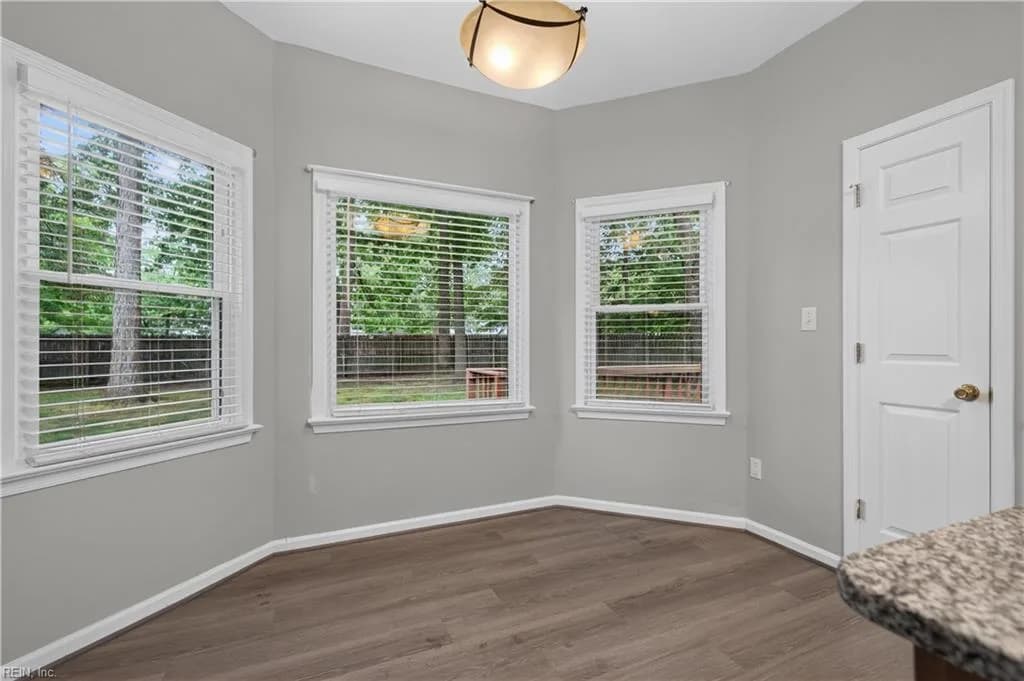 105 Ivy ARCH, YORKTOWN VA 23693 thumb 12