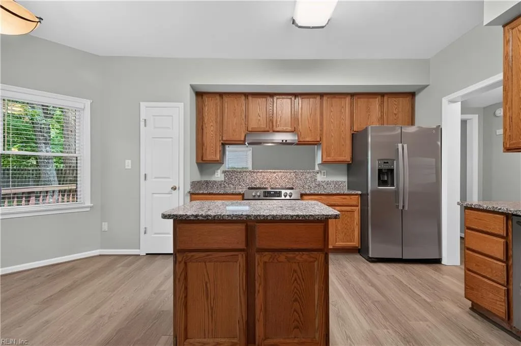 105 Ivy ARCH, YORKTOWN VA 23693 thumb 9