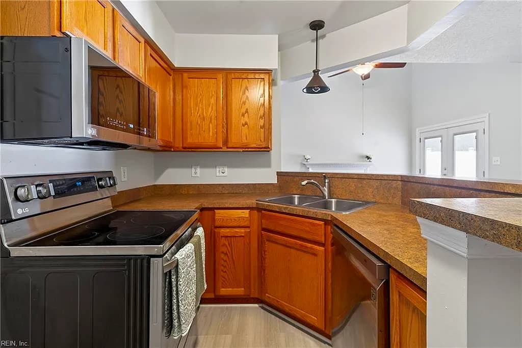 91 Madison CHSE, HAMPTON VA 23666 thumb 10