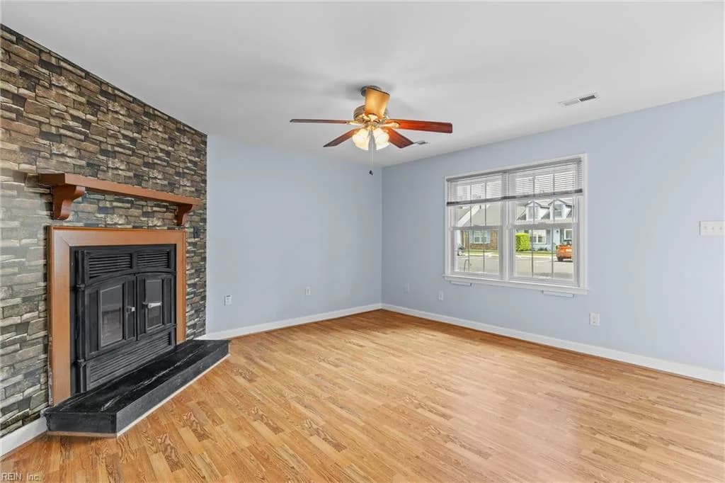 18 Parkway DR, HAMPTON VA 23669 thumb 6