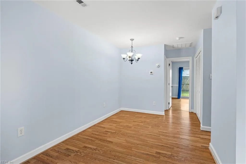 18 Parkway DR, HAMPTON VA 23669 thumb 8