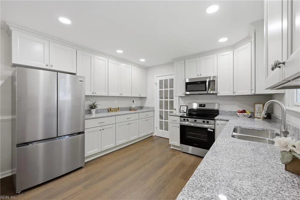 3715 Magnolia DR, PORTSMOUTH VA 23703 thumb 6