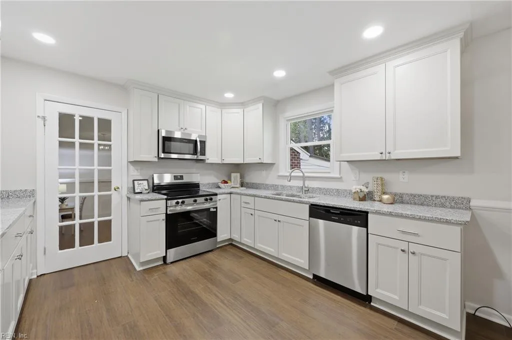 3715 Magnolia DR, PORTSMOUTH VA 23703 thumb 7