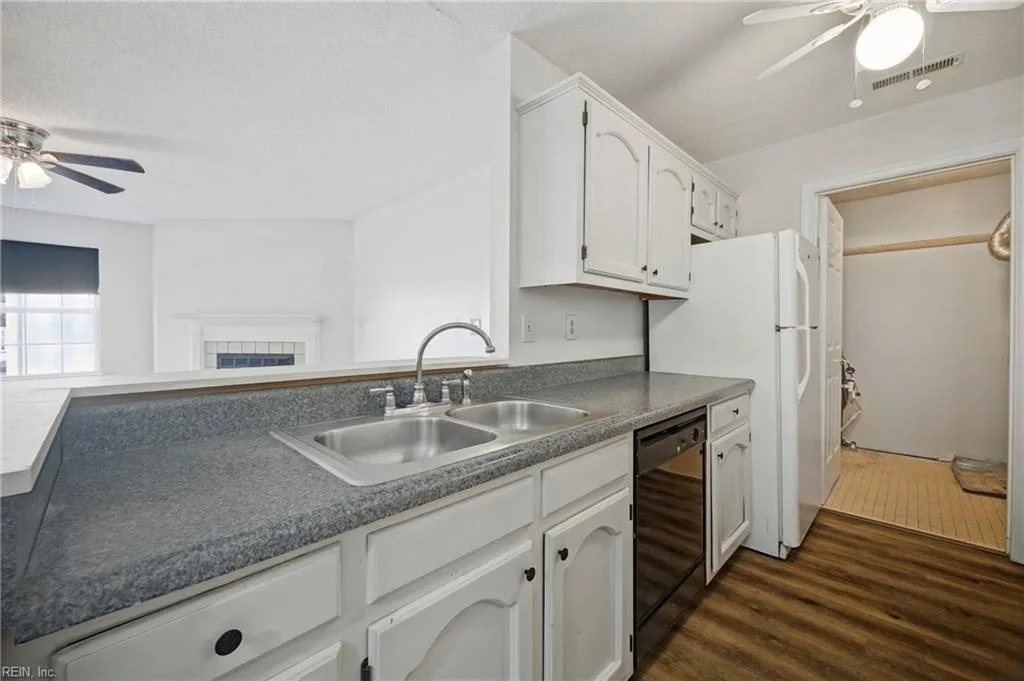 410 Delaware AVE #204, NORFOLK VA 23508 thumb 10
