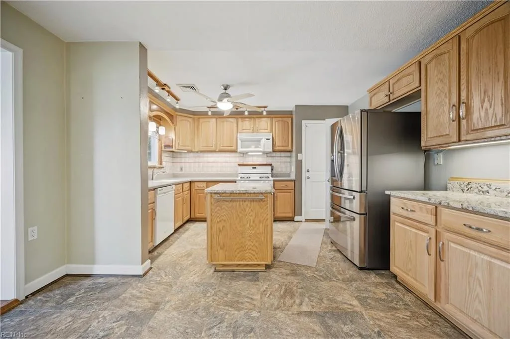 256 Hill Prince RD, VIRGINIABEACH VA 23462 thumb 9