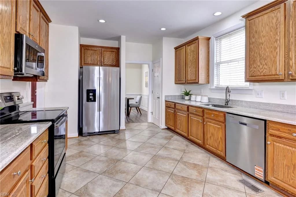 4023 Thorngate DR, WILLIAMSBURG VA 23188 thumb 12