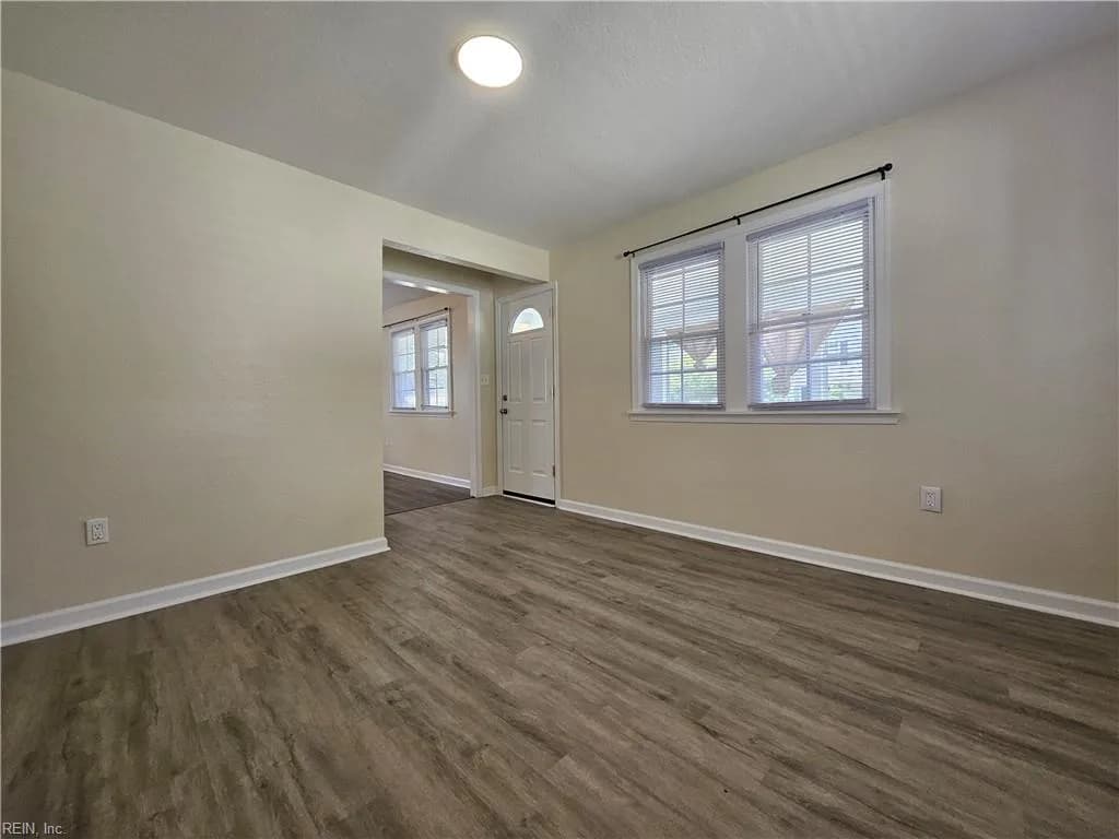212 Middle ST, SMITHFIELD VA 23430 thumb 6