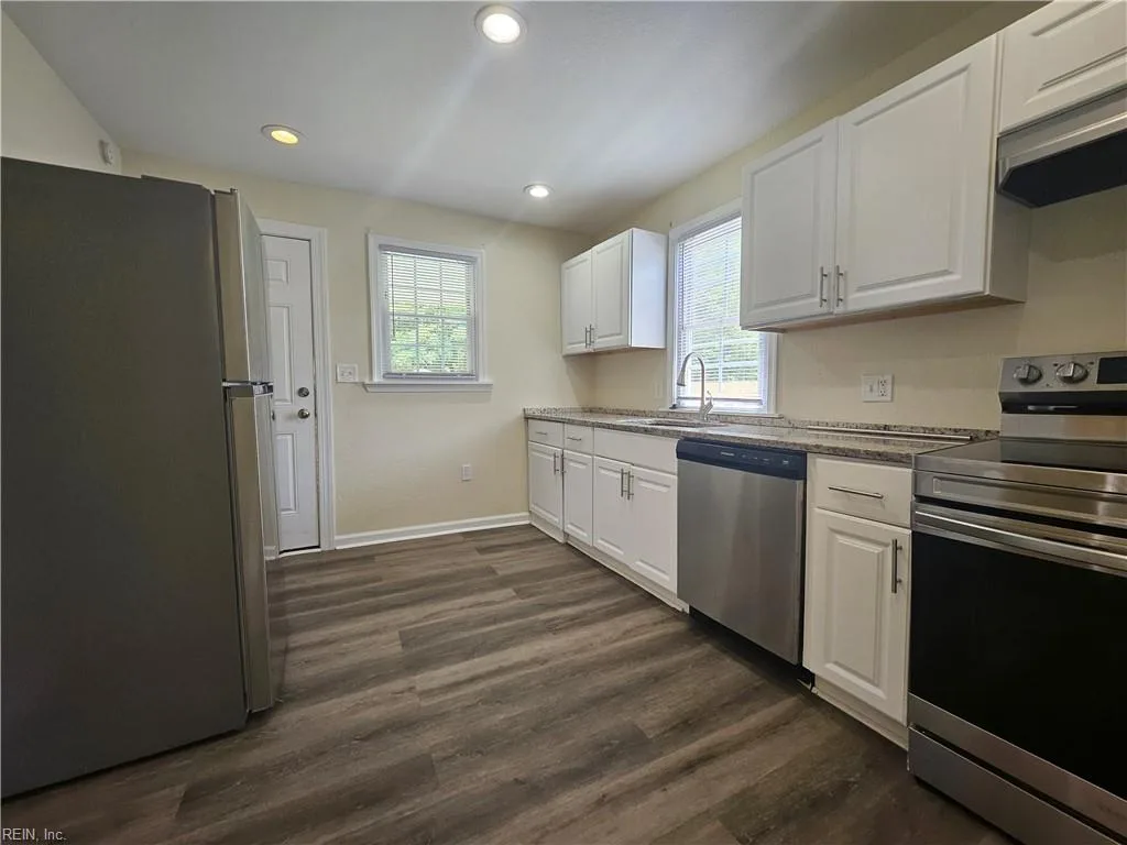 212 Middle ST, SMITHFIELD VA 23430 thumb 10