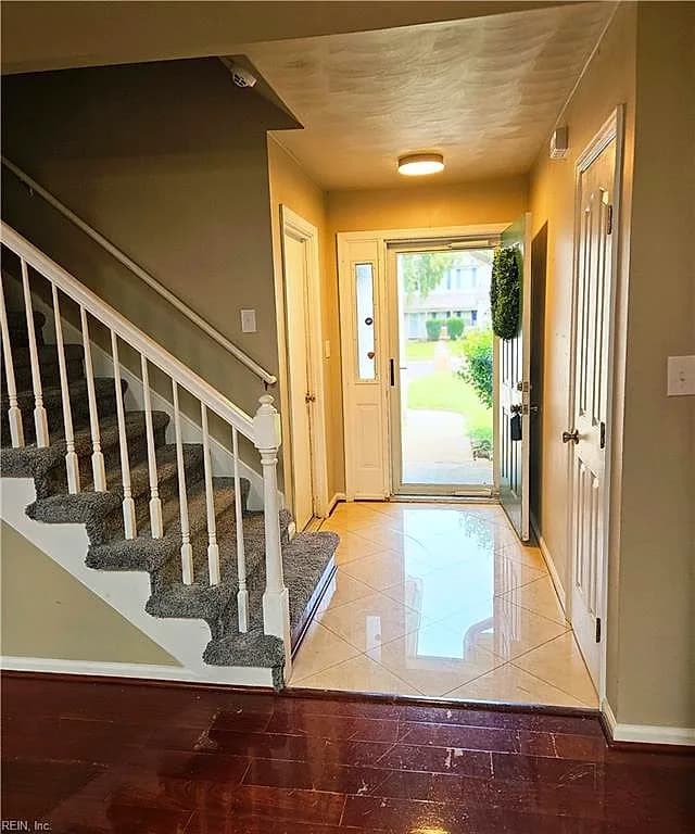 7 Sailfish ST, PORTSMOUTH VA 23703 - Photo 2
