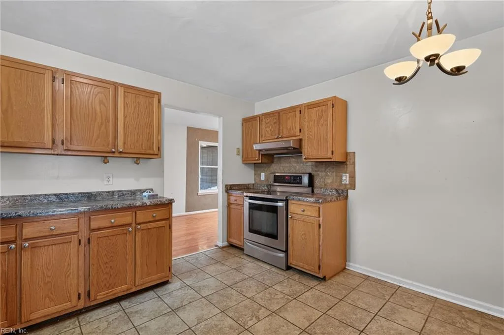 2704 Pendragon CT, CHESAPEAKE VA 23323 thumb 12