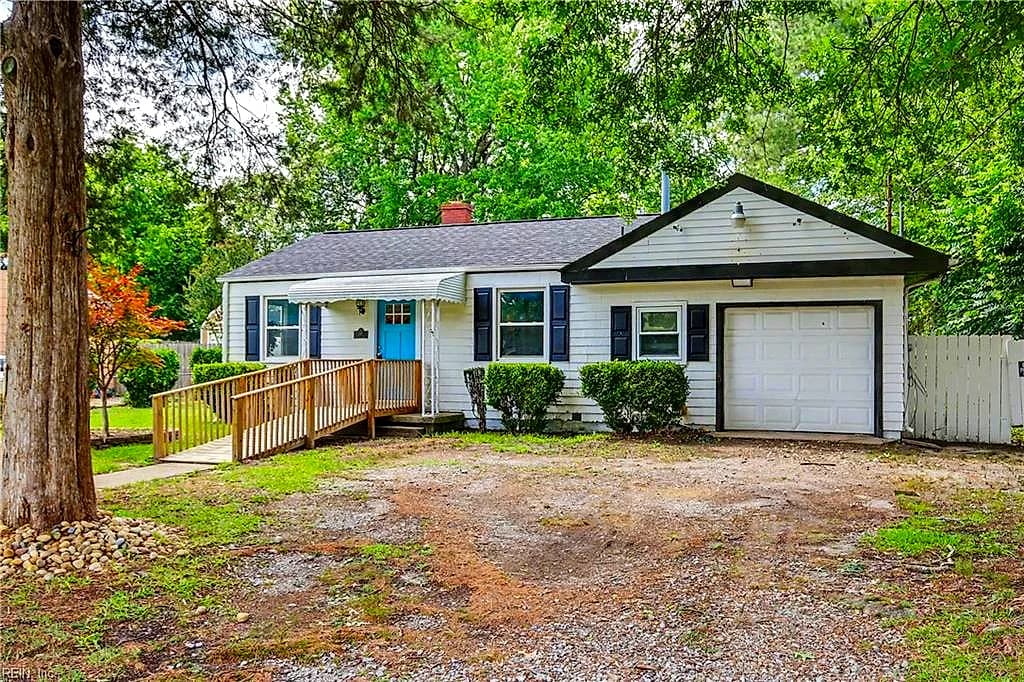 117 Beaton DR, PORTSMOUTH VA 23701 - Main photo