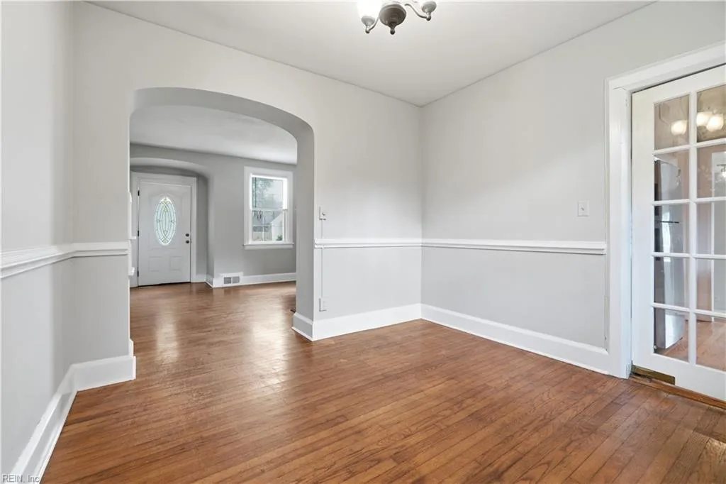 203 Burleigh AVE, NORFOLK VA 23505 thumb 11