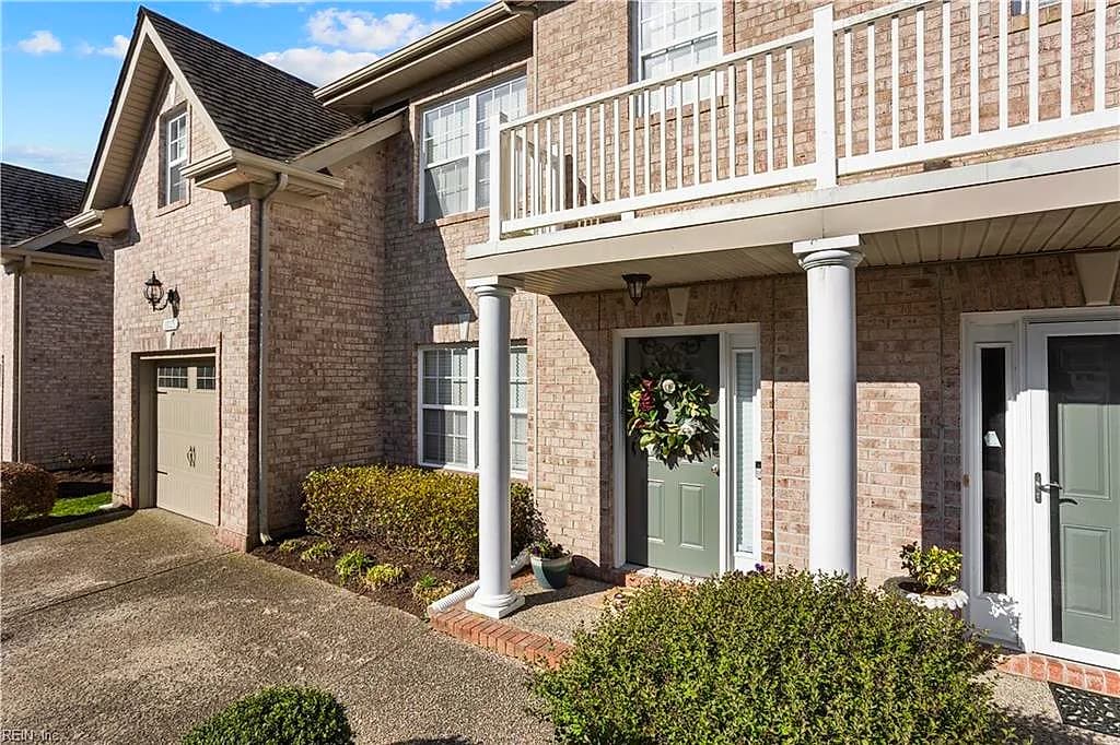 1025 Horton PL, VIRGINIA BEACH VA 23454 - Main photo