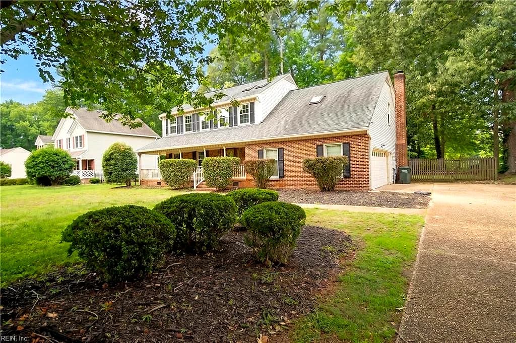 312 Lakeland CRES, YORKTOWN VA 23693 - Photo 5