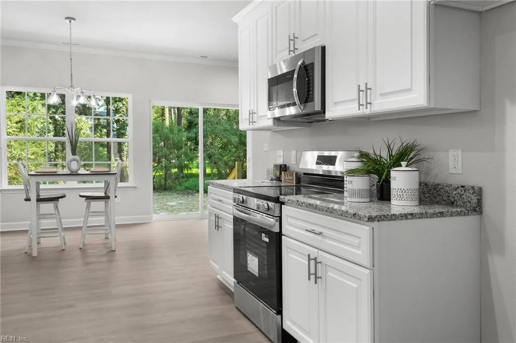 121 Parkway DR #B, NEWPORTNEWS VA 23606 thumb 12