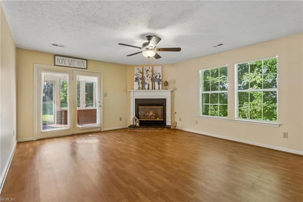 2 Stella June LN, HAMPTON VA 23666 thumb 8
