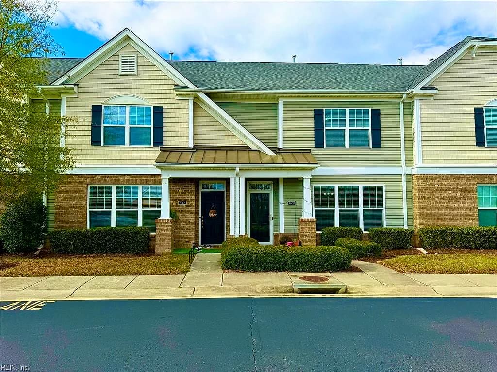 429 Abelia WAY, CHESAPEAKE VA 23322 - Photo 2