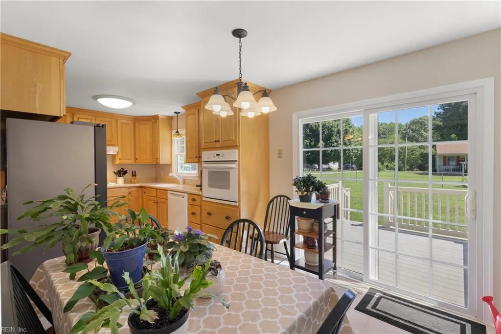 5279 Hickory Fork RD, GLOUCESTER VA 23061 thumb 12