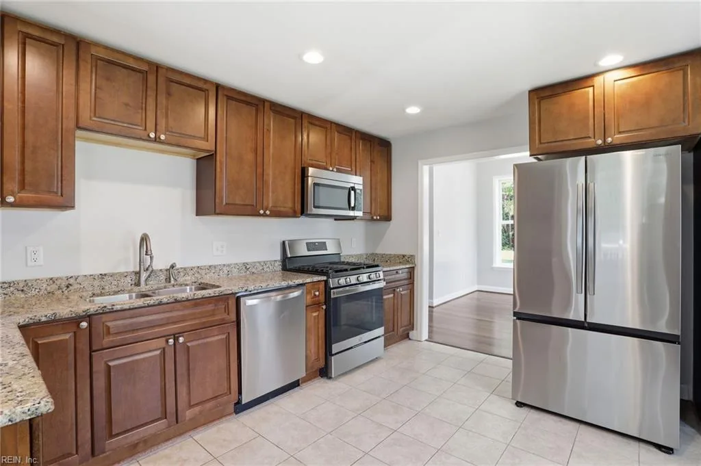 7609 Beechwood DR, LANEXA VA 23089 thumb 9