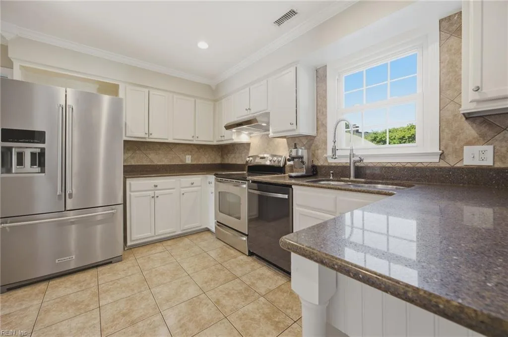 5237 Brockie ST, VIRGINIABEACH VA 23464 thumb 11