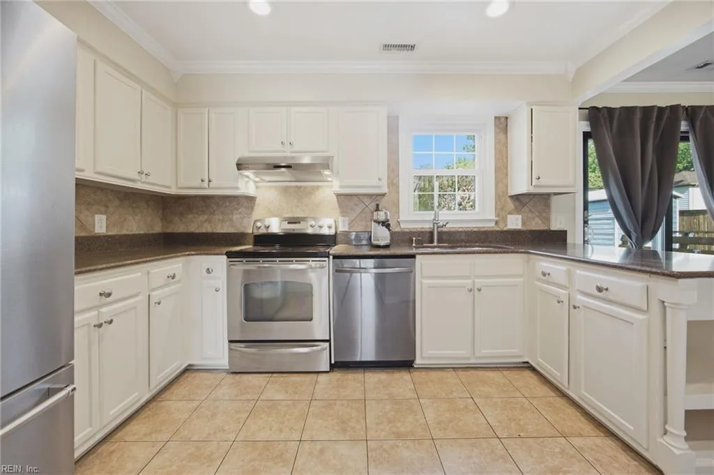 5237 Brockie ST, VIRGINIABEACH VA 23464 thumb 12
