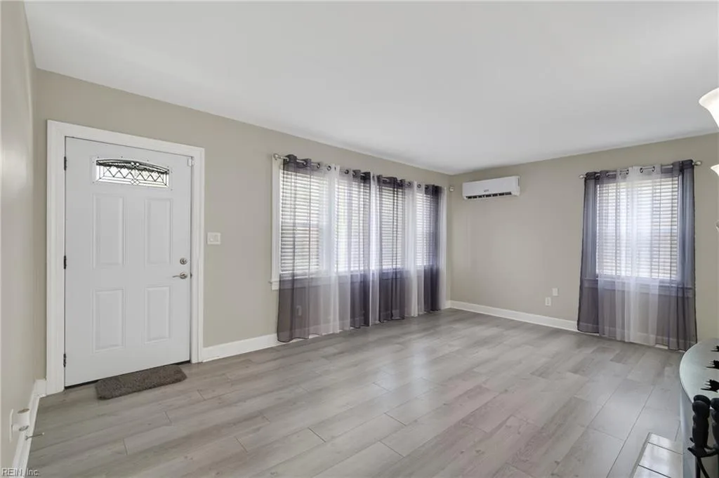 1132 Orcutt AVE, NEWPORTNEWS VA 23607 thumb 8