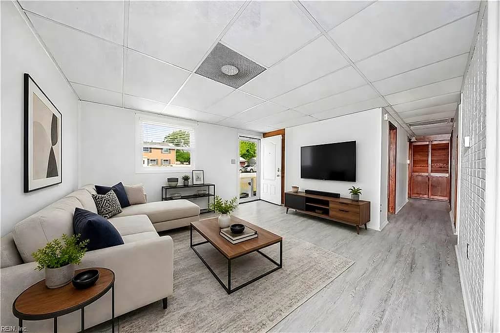 1930 Demetro DR, HAMPTON VA 23663 thumb 6