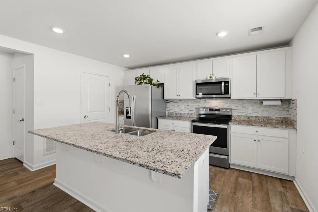 520 Bridgeway CT, WESTPOINT VA 23181 thumb 10