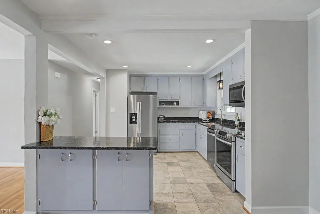 106 Crandol DR, YORKTOWN VA 23693 thumb 10