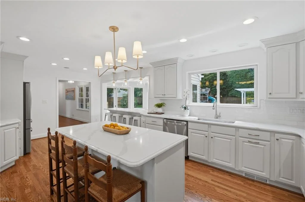 960 Lindsley DR, VIRGINIABEACH VA 23454 thumb 10