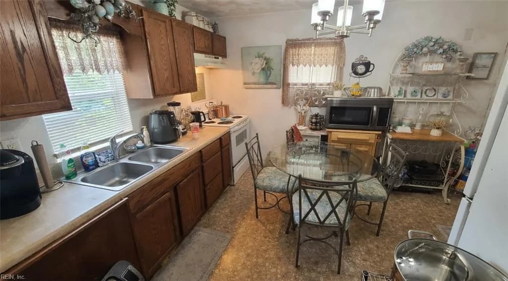 404 Hunter ST, SUFFOLK VA 23434 - Photo 3