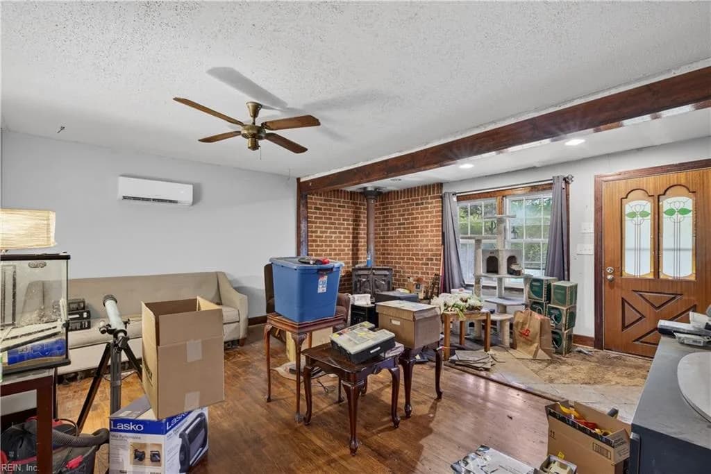 3748 Robin Hood RD, NORFOLK VA 23513 - Photo 5