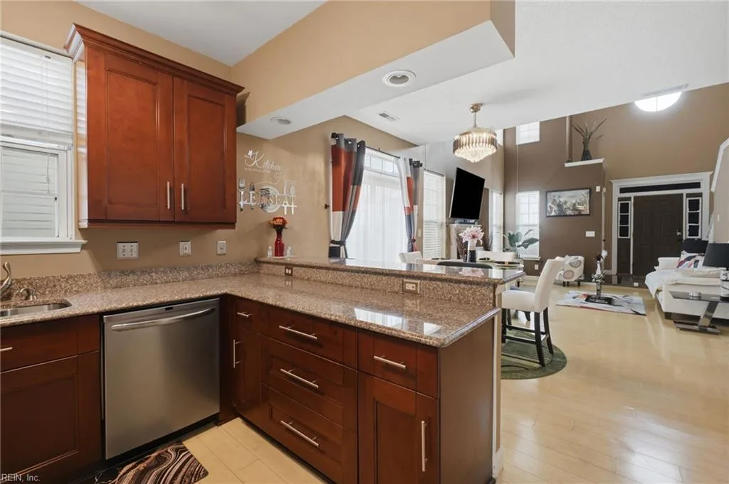 1519 Tallwood CIR, CHESAPEAKE VA 23320 thumb 10