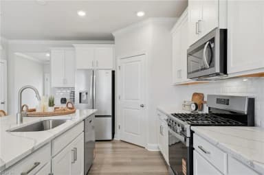 300 Riverview RD, CHESAPEAKE VA 23322 thumb 8