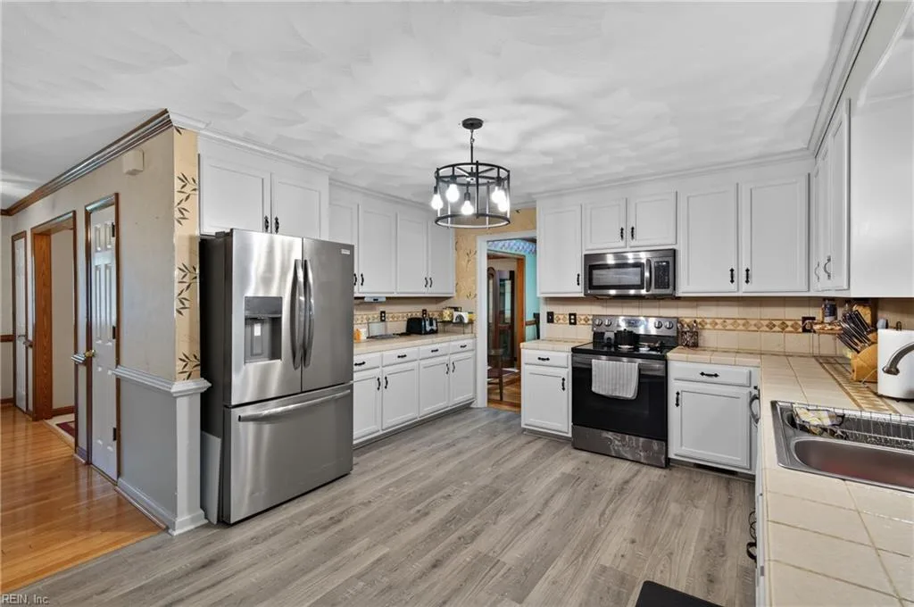1605 Nansemond PW, SUFFOLK VA 23434 thumb 12