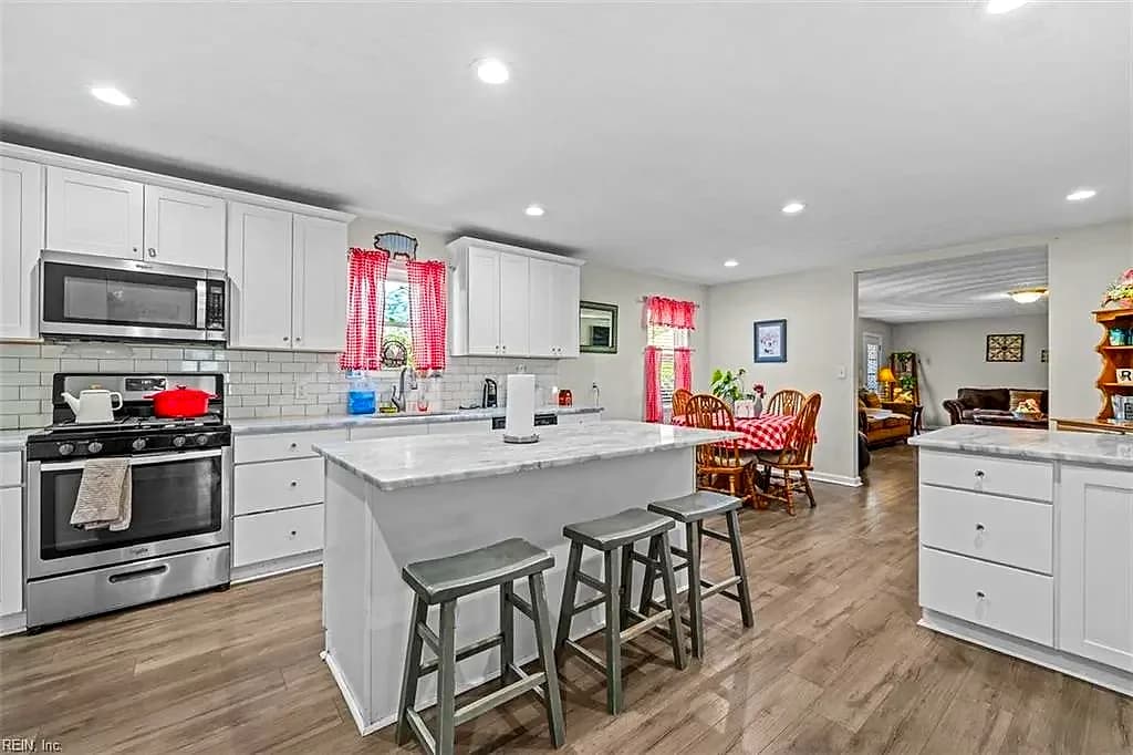 2536 Seven Eleven RD, CHESAPEAKE VA 23322 thumb 7