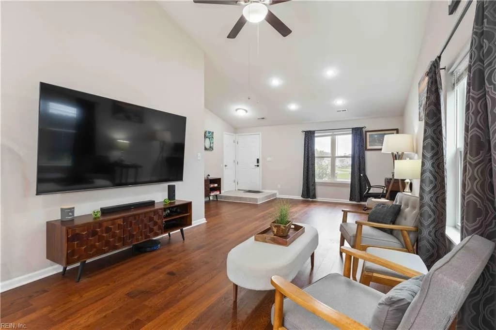 3806 Sugar Creek CIR, PORTSMOUTH VA 23703 thumb 9