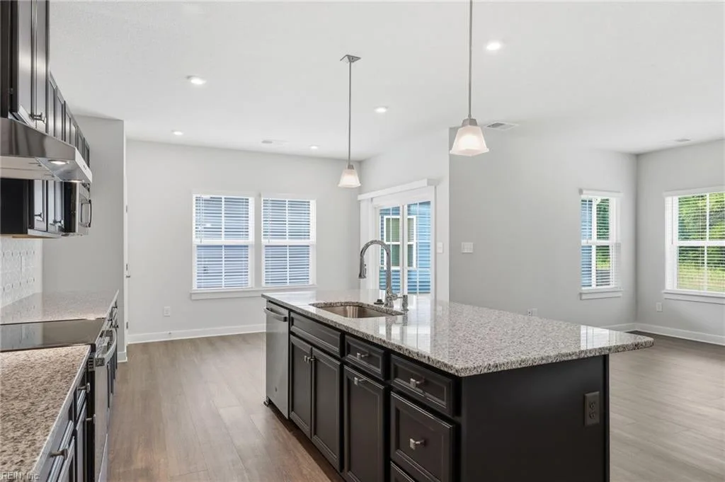 2101 Mainsail DR, CARROLLTON VA 23314 thumb 11