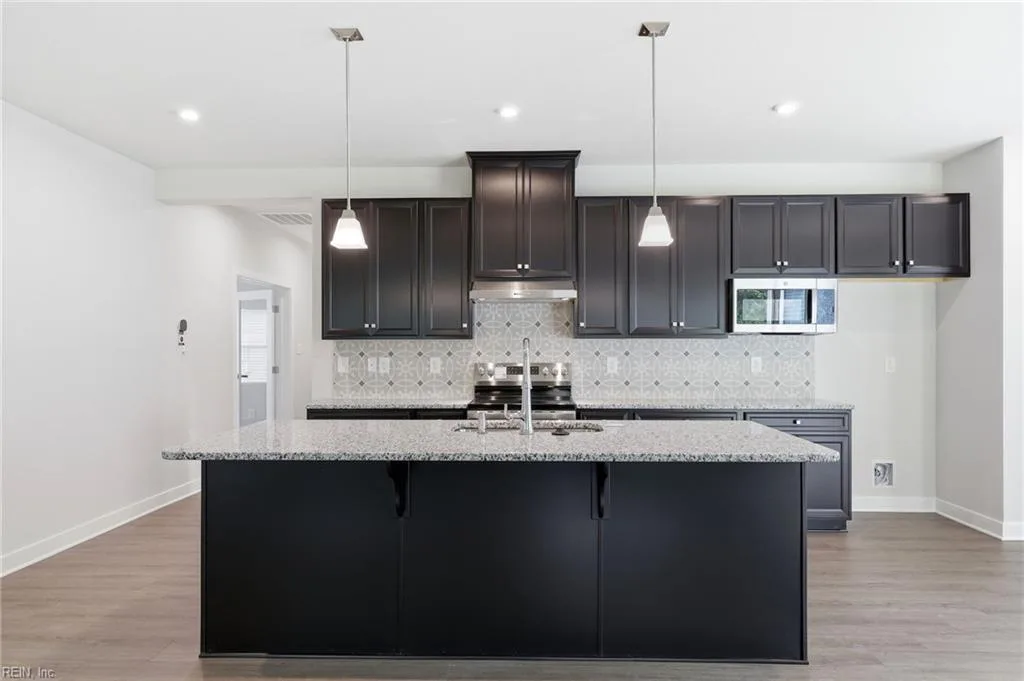 2101 Mainsail DR, CARROLLTON VA 23314 thumb 7