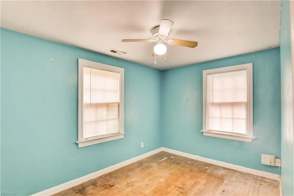 704 James DR, NEWPORTNEWS VA 23605 thumb 12