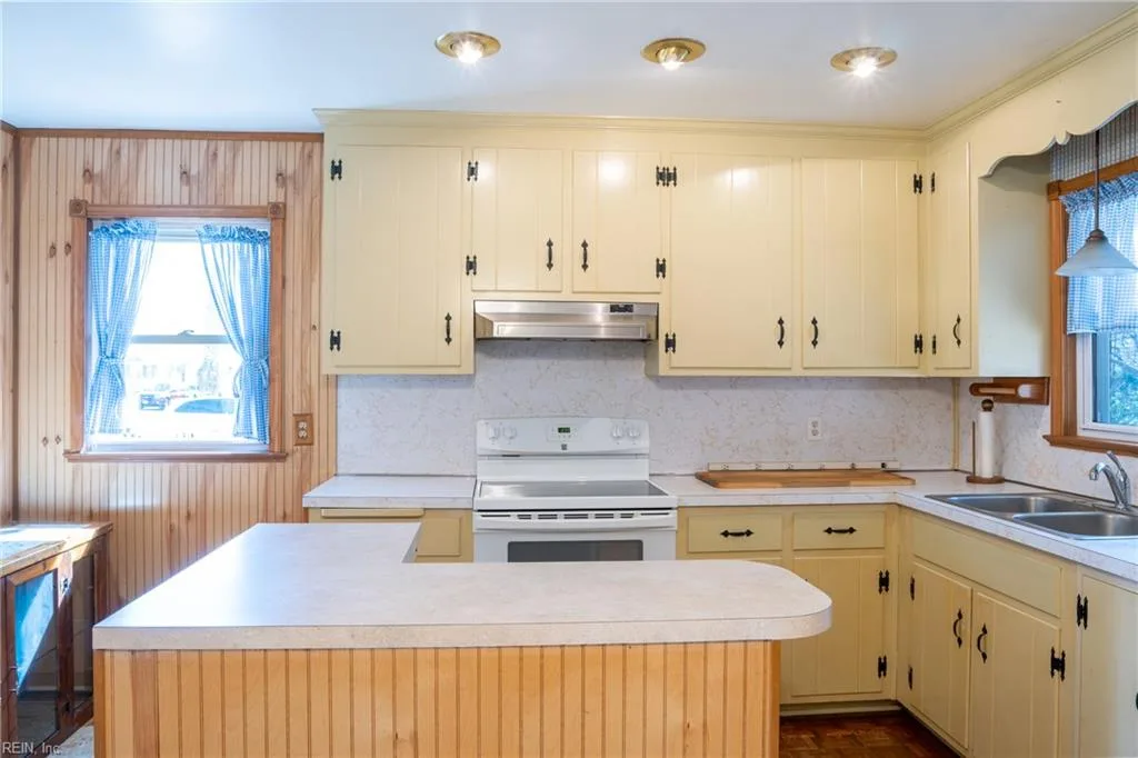 55 Calhoun ST, HAMPTON VA 23669 thumb 6