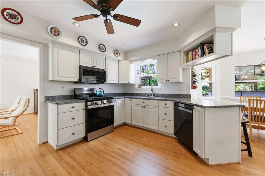 2500 Butler LN, VIRGINIABEACH VA 23456 thumb 10