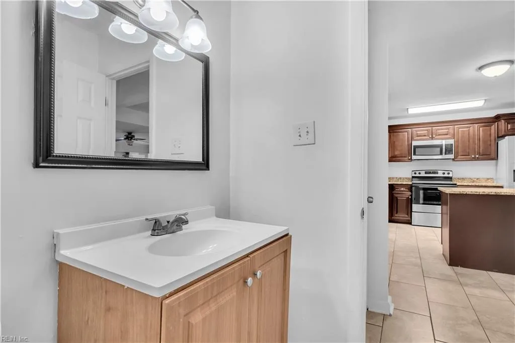 242 Bannon CT, HAMPTON VA 23666 thumb 11